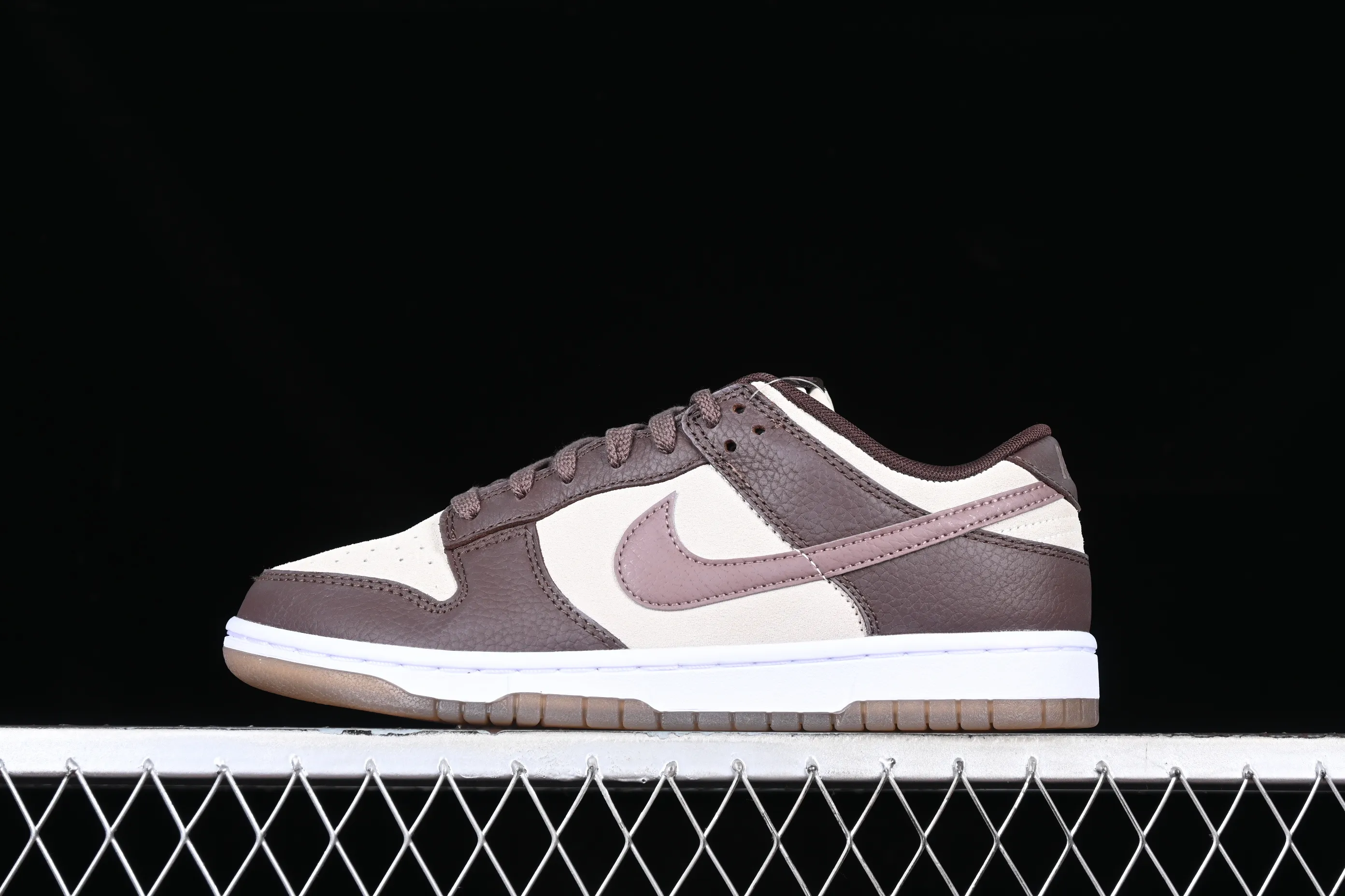 All categories Nk SB Dunk series Nk SB Dunk Low low-top sneakers Nk Dunk Low "Plum Eclipse" sand color SB low-top casual sneakers FJ4734-100